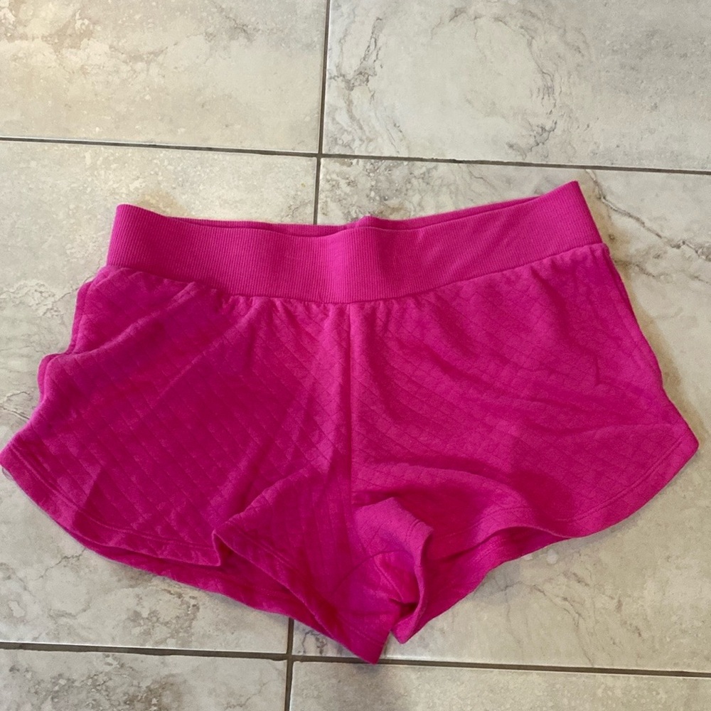 NWT Women's Quilted Pajama Shorts - Pink - Stars Above™ - Size Large